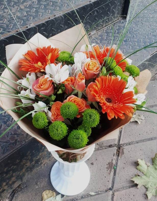 Букет цветов из: Герберы, Хризантемы, Альстромерии и Розы в Новосемейкино