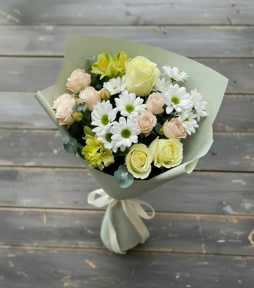 Букет цветов из: Альстромерии, Розы и Хризантемы в Новосемейкино