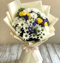 Букет цветов из:  Ирисы, Хризантемы и Розы #REPLACE_PRED# Новосемейкино