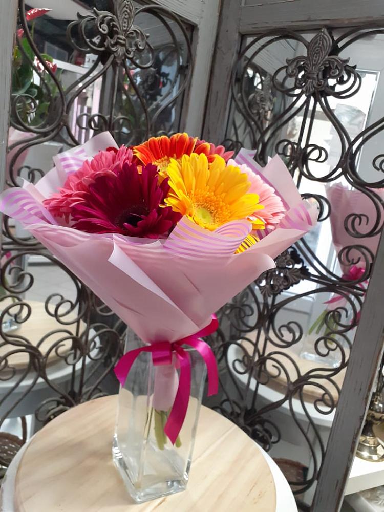 Букет цветов из: Герберы в Новосемейкино