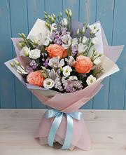 Букет цветов из:  Лизиантусы, Розы, Альстромерии и Гипсофила #REPLACE_PRED# Новосемейкино