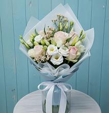 Букет цветов из:  Розы и Лизиантусы в Новосемейкино
