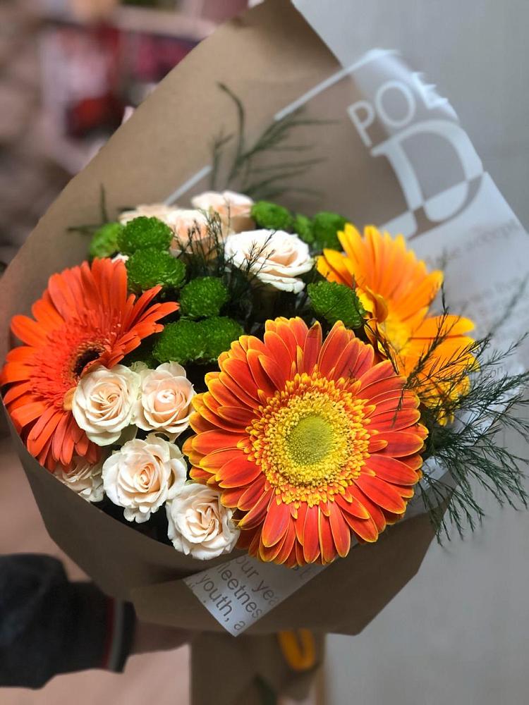 Букет цветов из: Герберы, Хризантемы и Розы в Новосемейкино